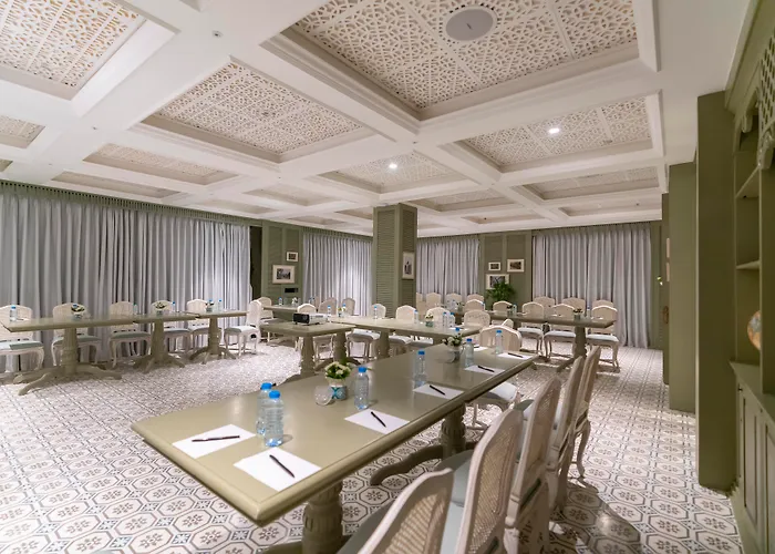 Au Lac Charner Hotel